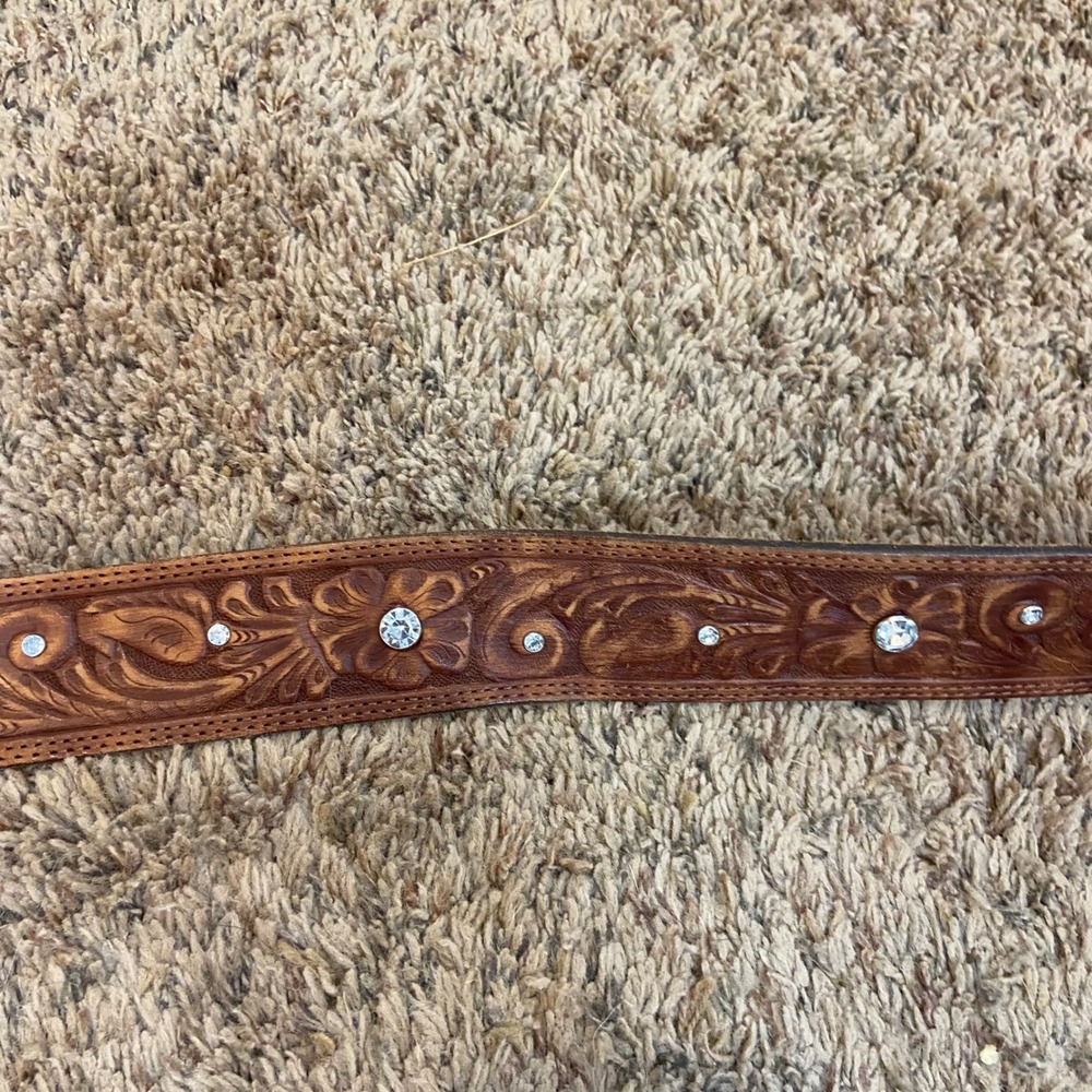 Tony Lama Brown Tooled Leather Rhinestone Western Belt Size 38 C50505. READ - Picture 6 of 8